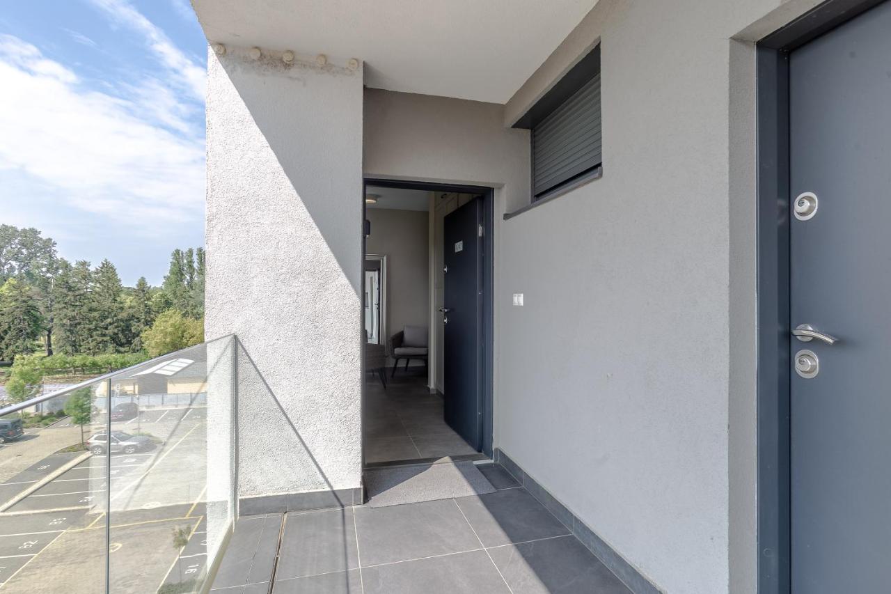 Lake Side Luxury Steps To The Lake Lela - Happy Rentals 발라톤엘 외부 사진