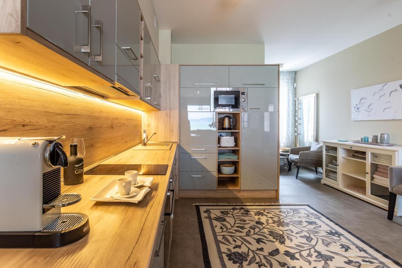 Lake Side Luxury Steps To The Lake Lela - Happy Rentals 발라톤엘 외부 사진