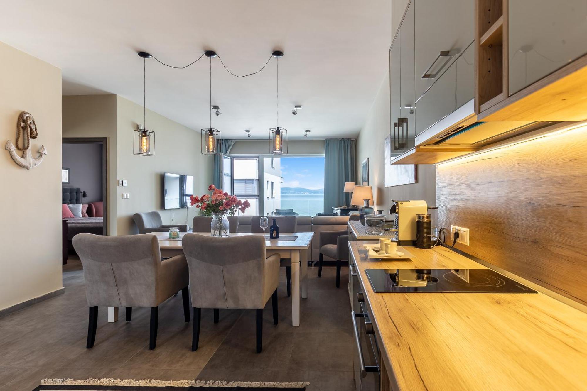 Lake Side Luxury Steps To The Lake Lela - Happy Rentals 발라톤엘 외부 사진